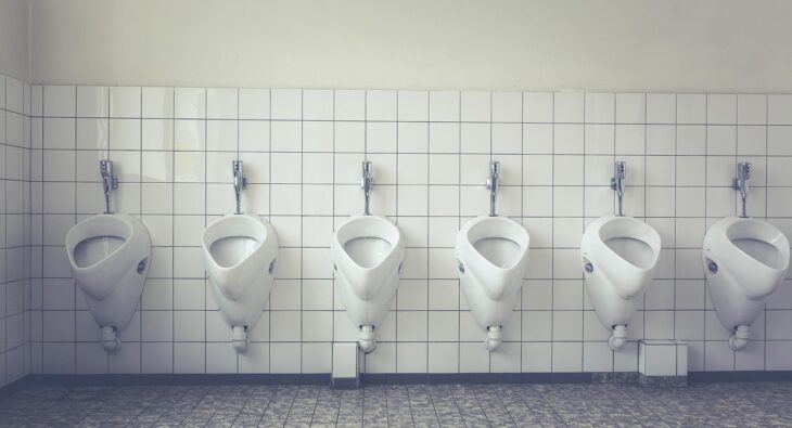 Czy Twoja toaleta publiczna jest wystarczająco czysta? Jak kabiny WC decydują o Twoim zdrowiu!